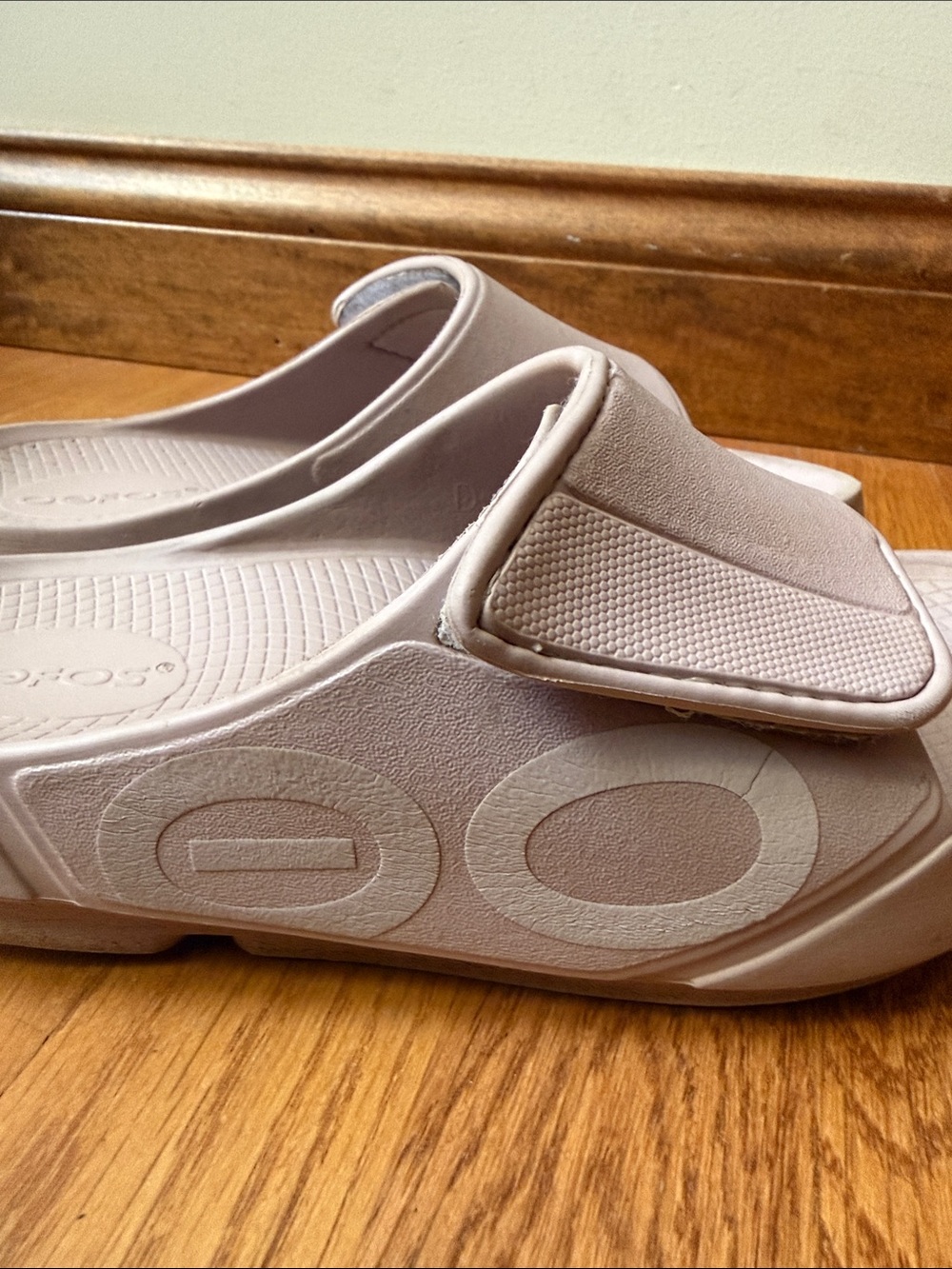 OOFOS OOahh Sport Flex Slides Lightweight Comfort Stardust? Women’s 8 Men’s 6 - Picture 3 of 14